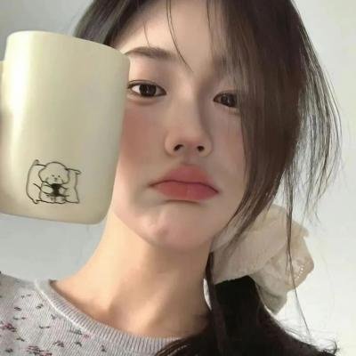 日日夜夜在线观看封面